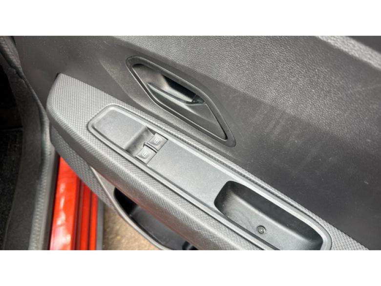 Dacia Jogger 1.0 TCe Essential 5dr Petrol Estate